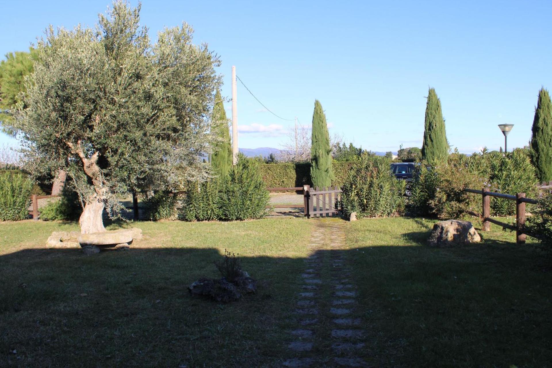Casa "Ale" Con Piscina Comune E Bellissimo Giardino A 5 Minuti Dal Mare Cecina (Livorno) Bagian luar foto