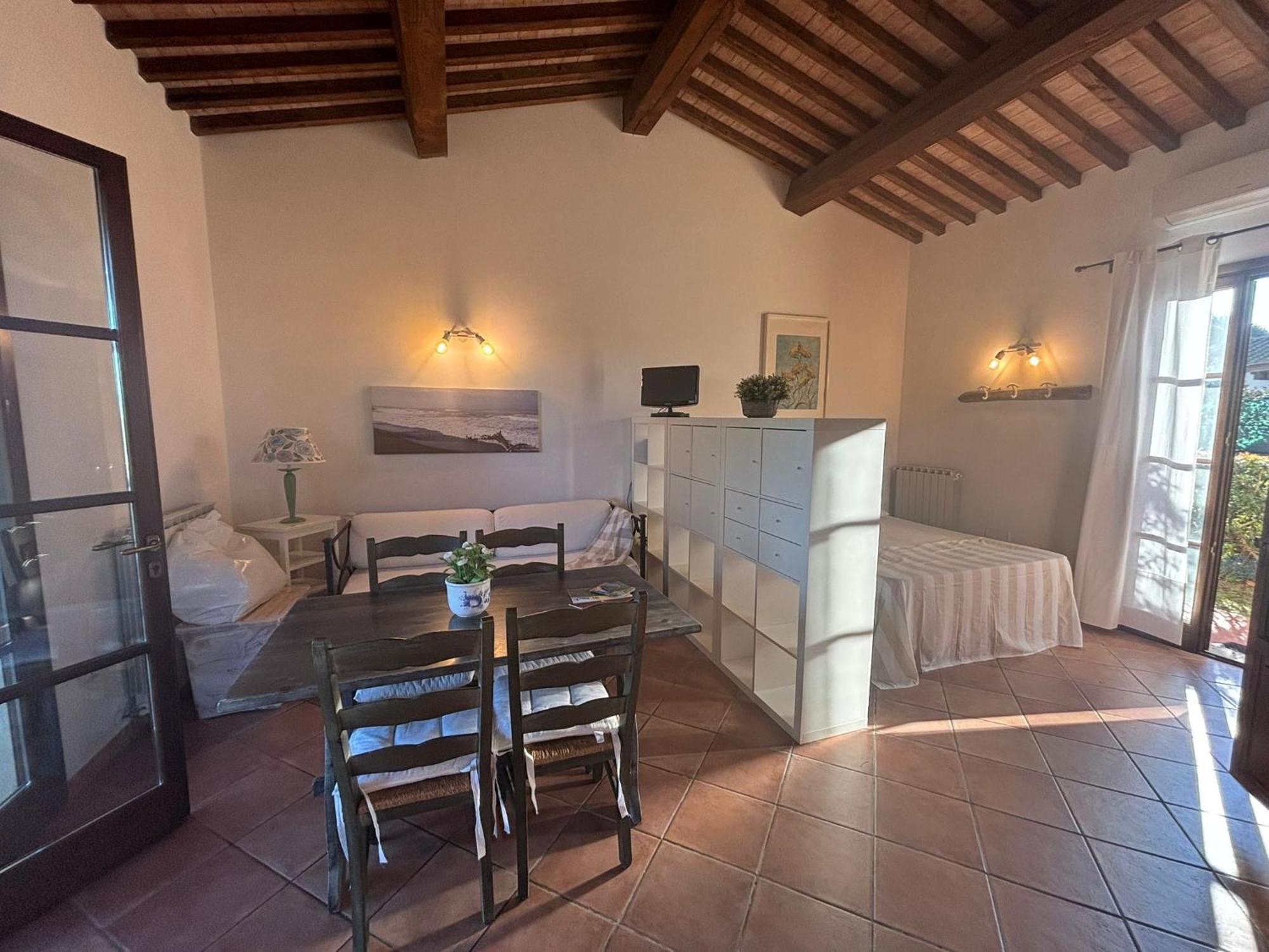 Casa "Ale" Con Piscina Comune E Bellissimo Giardino A 5 Minuti Dal Mare Cecina (Livorno) Bagian luar foto
